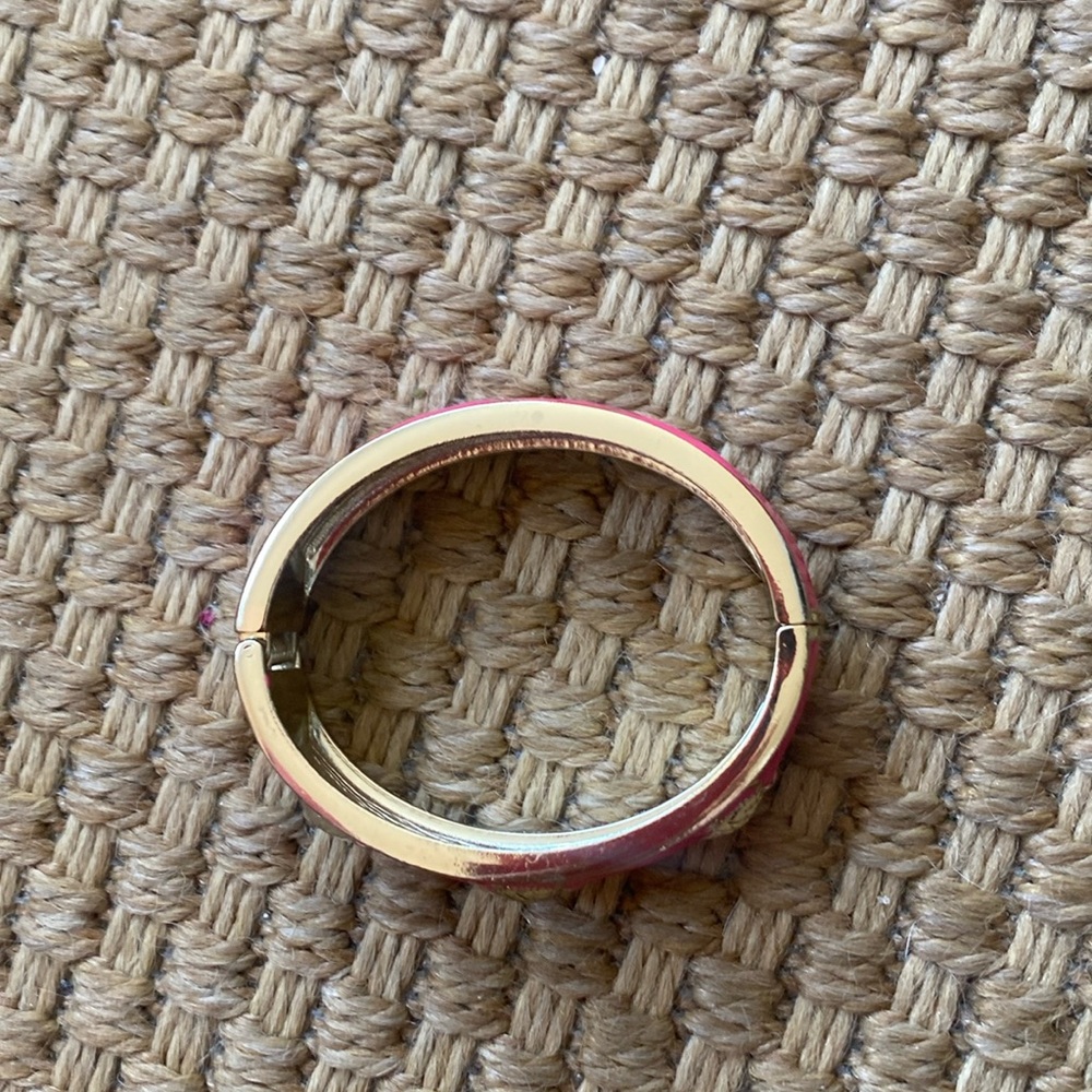 Pink turtle 🐢 bangle - Picture 2 of 6